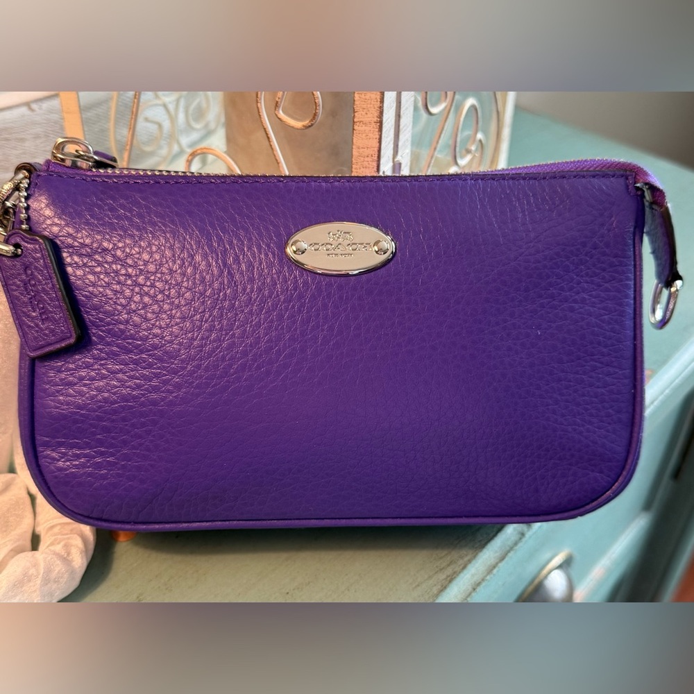 NWT Coach Leather Wristlet- Purple